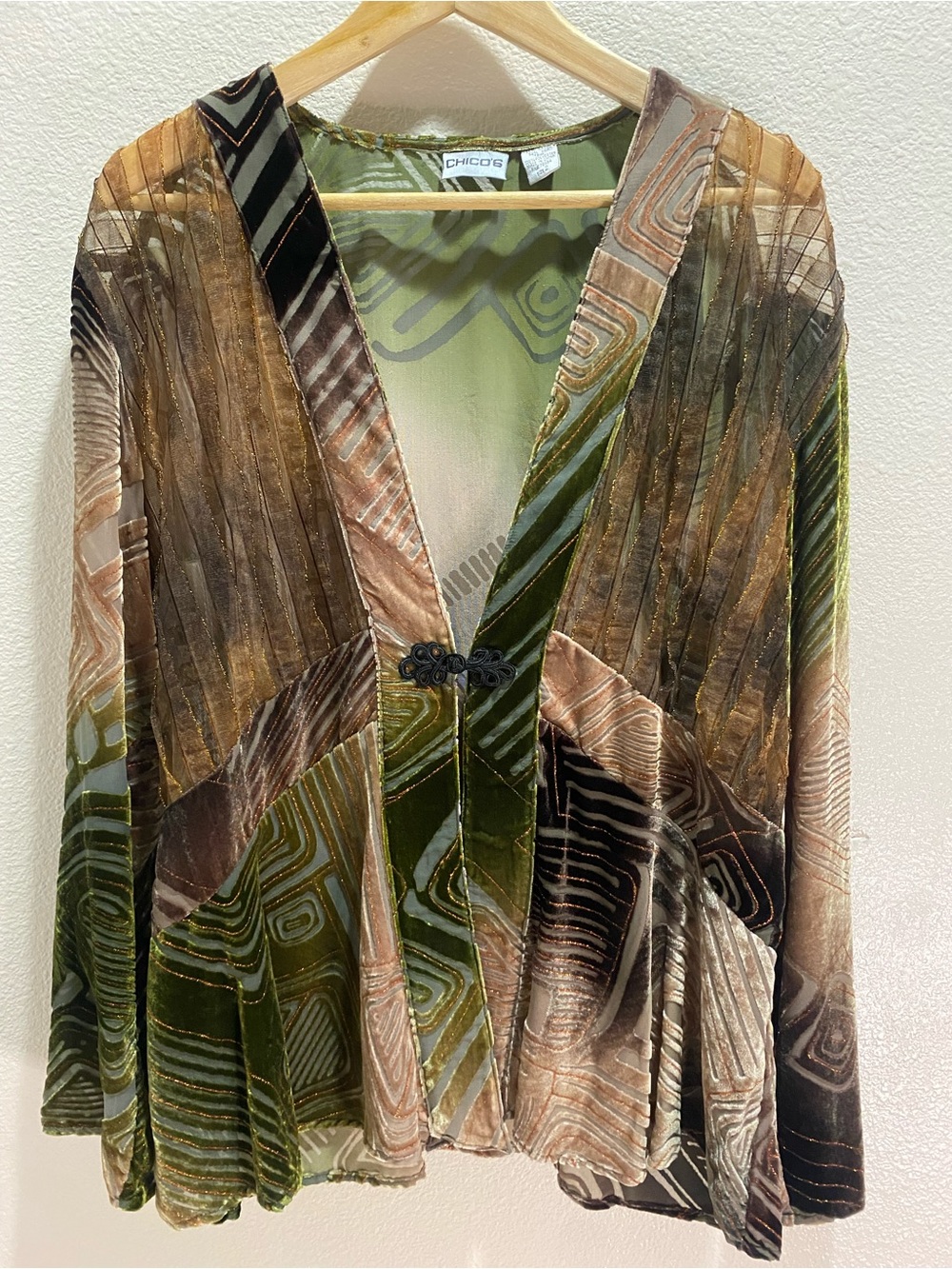 💋👀💄Chico's Velvet Patterned Blazer in Olive Green and Taupe